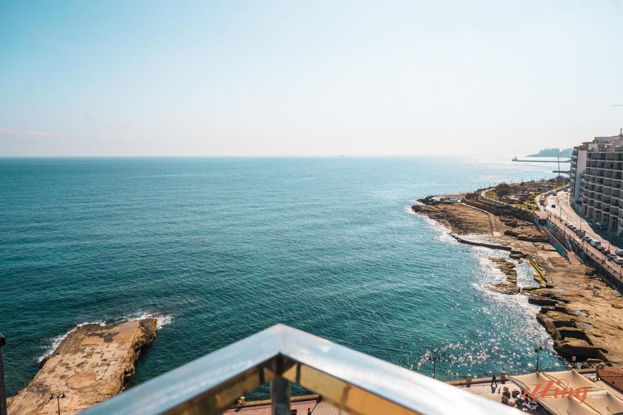 Appartement Gorgeous Seaviews From A Stunning Sliema Studio Extérieur photo